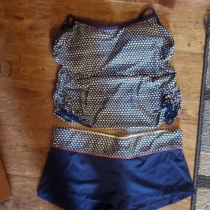 Size 12 very flattering tankini with belly control panel in shorts